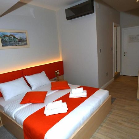 President Lejlighedshotel Čačak Eksteriør billede