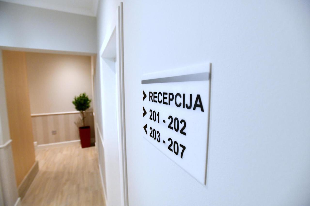 President Lejlighedshotel Čačak Eksteriør billede